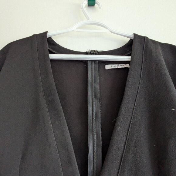 Deep V cut Black Dress - Picture 3 of 4